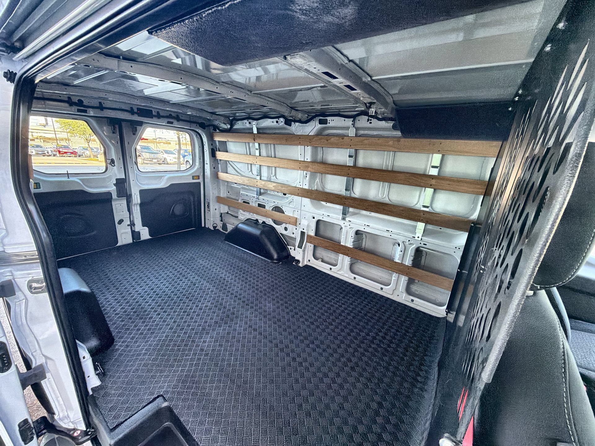 Certified 2025 Ford Transit 250 Low Roof w/ Exterior Upgrade Package RWD image 20
