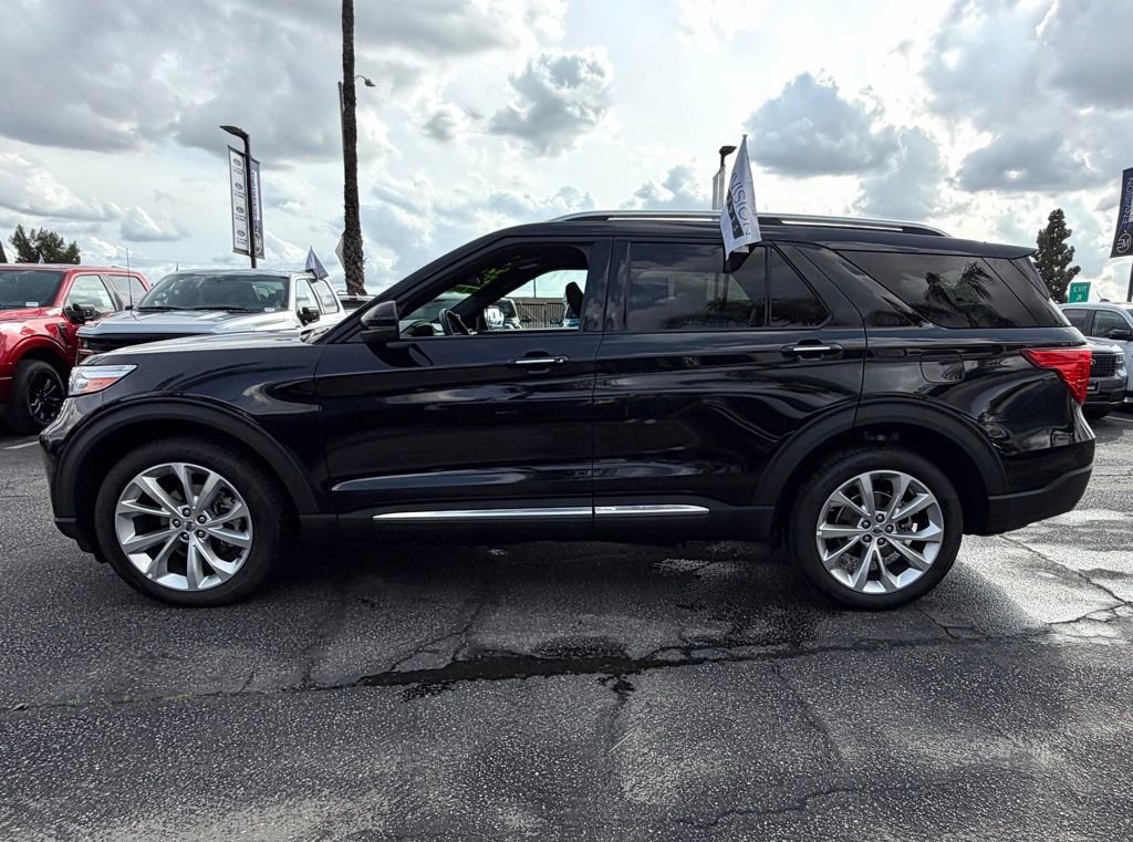 Certified 2023 Ford Explorer Platinum w/ Technology Package image 5