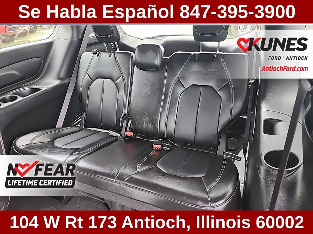 Used 2025 Chrysler Pacifica Select FWD image 39