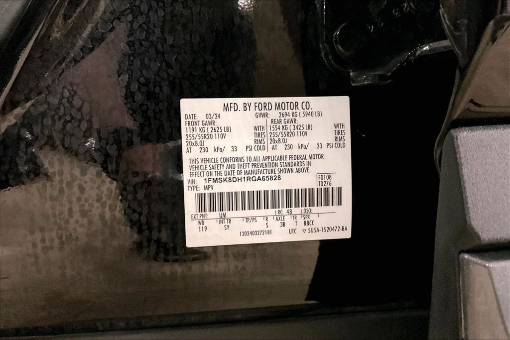 Certified 2024 Ford Explorer XLT w/ Equipment Group 202A AWD/4WD image 31