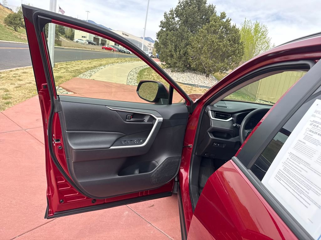 Used 2024 Toyota RAV4 LE image 10