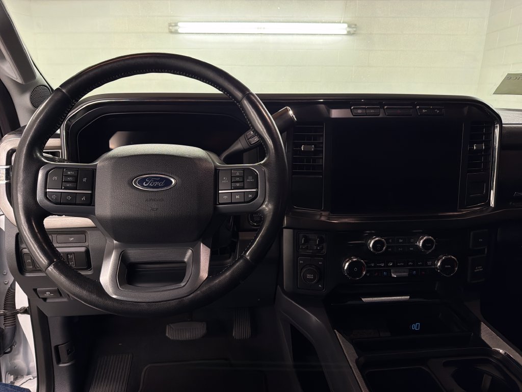 Certified 2024 Ford F350 Lariat AWD/4WD image 9