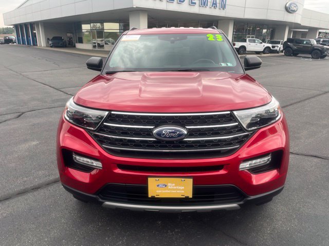 Certified 2023 Ford Explorer XLT w/ Equipment Group 202A AWD/4WD image 2