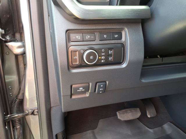 Certified 2024 Ford F250 Lariat w/ Lariat Ultimate Package AWD/4WD image 18