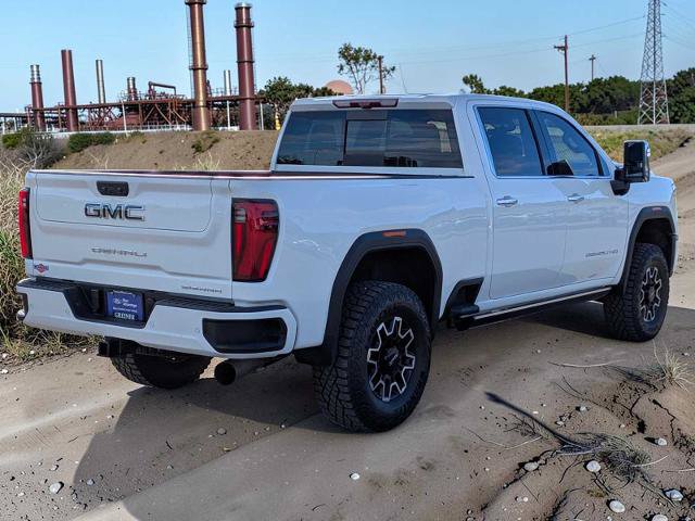 Used 2024 GMC Sierra 2500 Denali Ultimate AWD/4WD image 6