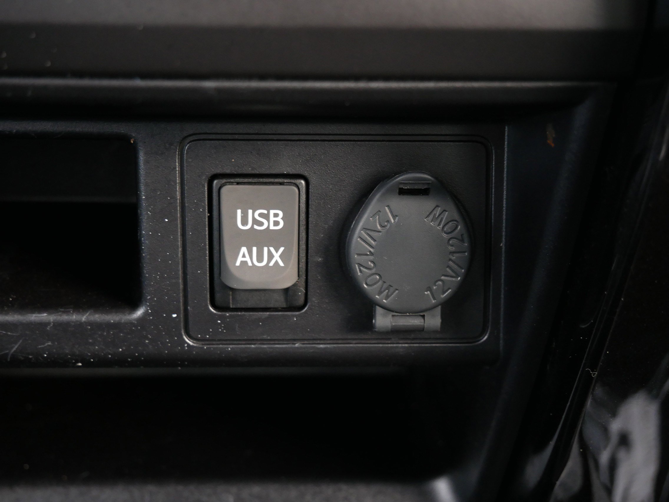 Used 2018 Toyota 4Runner TRD Off-Road Premium AWD/4WD image 32