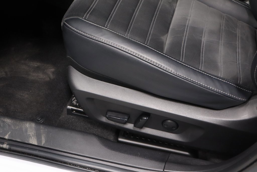 Used 2023 Mitsubishi Outlander SE image 24