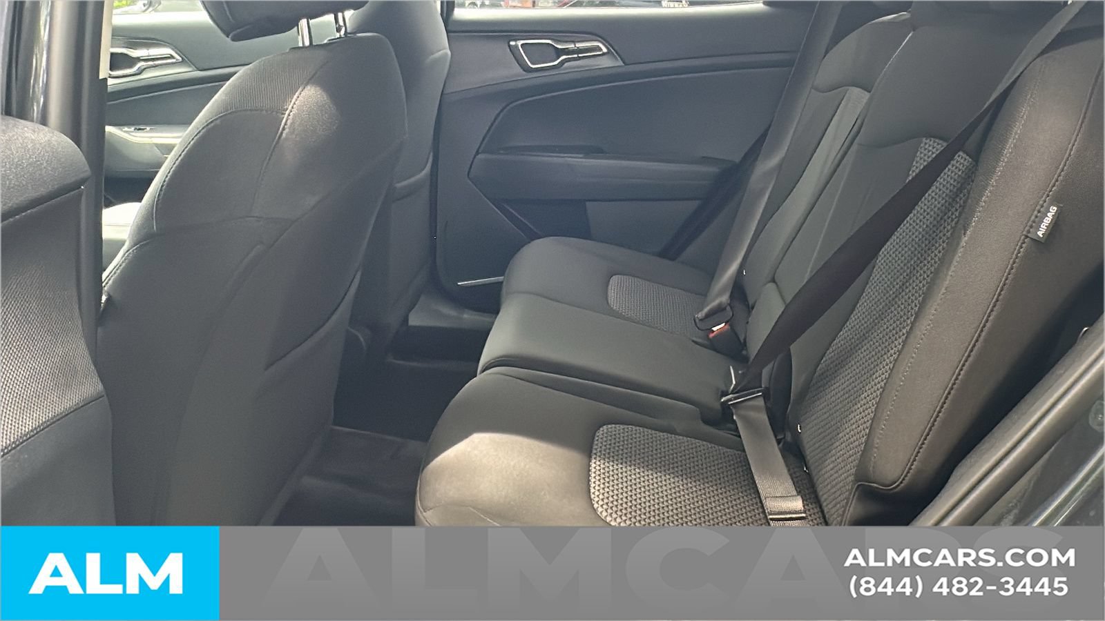 Used 2025 Kia Sportage LX AWD/4WD image 23