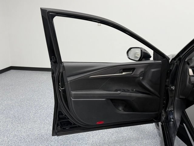 Used 2025 Toyota Camry LE FWD image 11