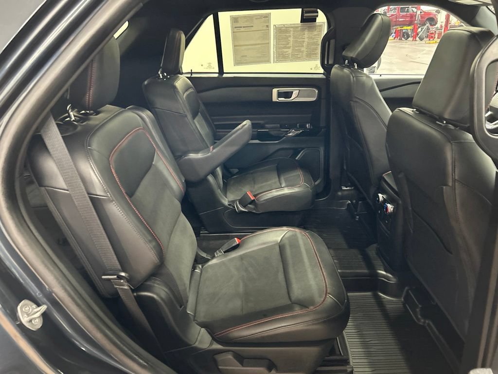 Certified 2023 Ford Explorer ST-Line w/ Class IV Trailer Tow Package AWD/4WD image 27