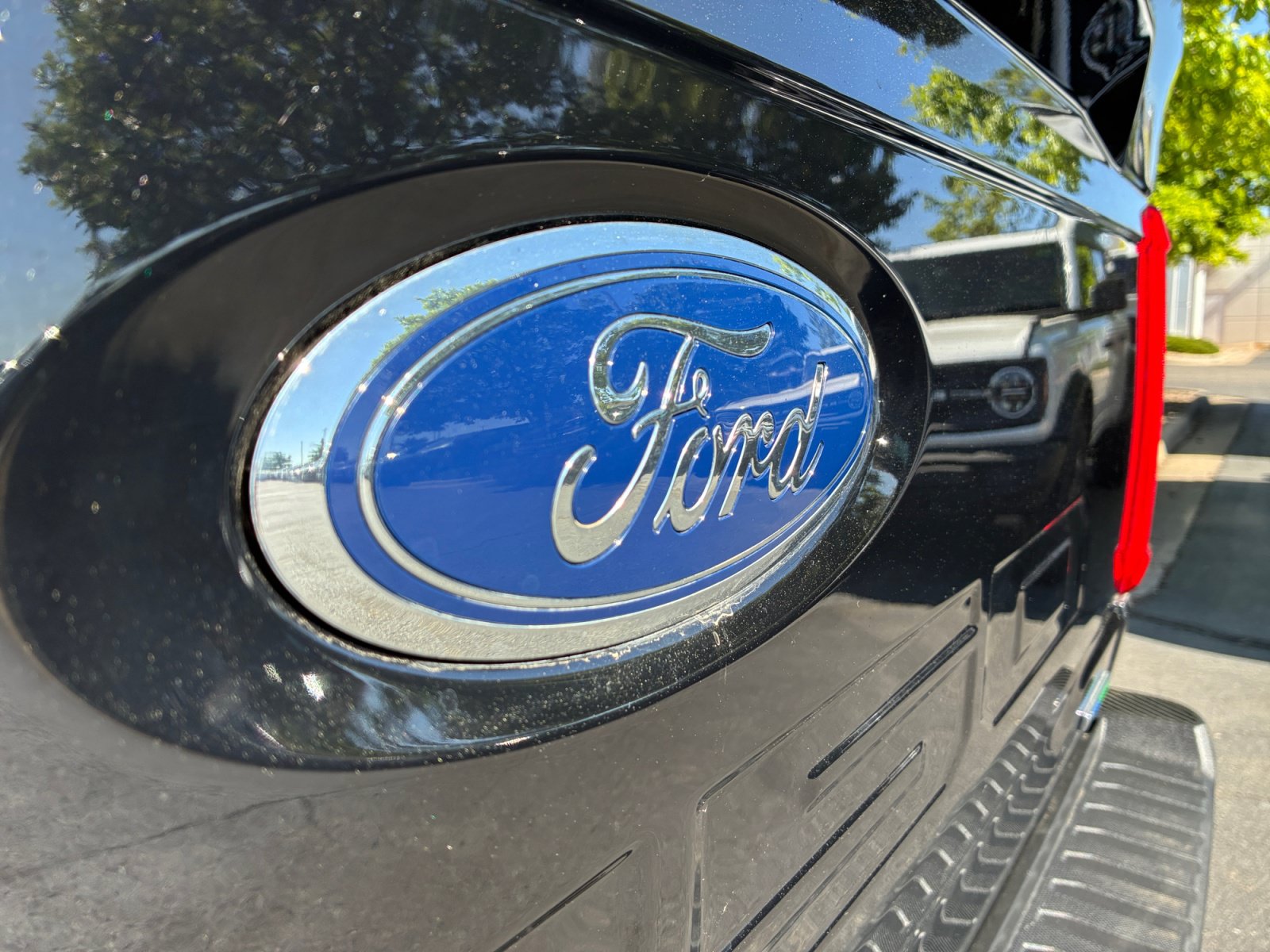 Certified 2023 Ford F150 Lariat w/ Equipment Group 502A High AWD/4WD image 23