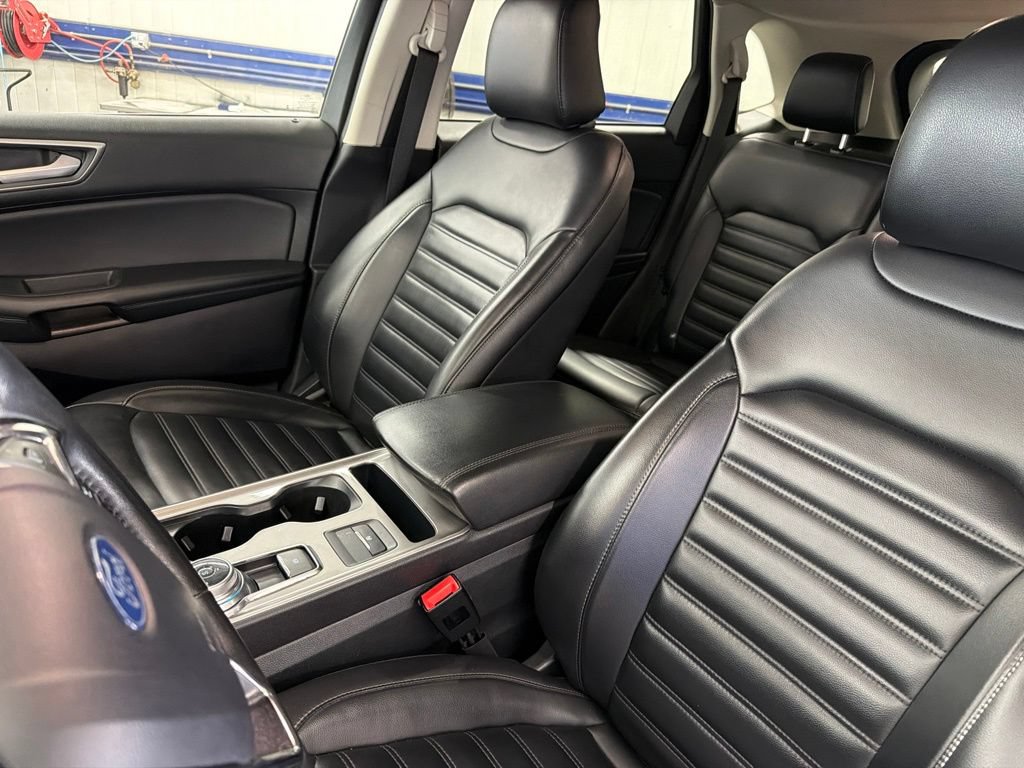 Certified 2024 Ford Edge SEL AWD/4WD image 14