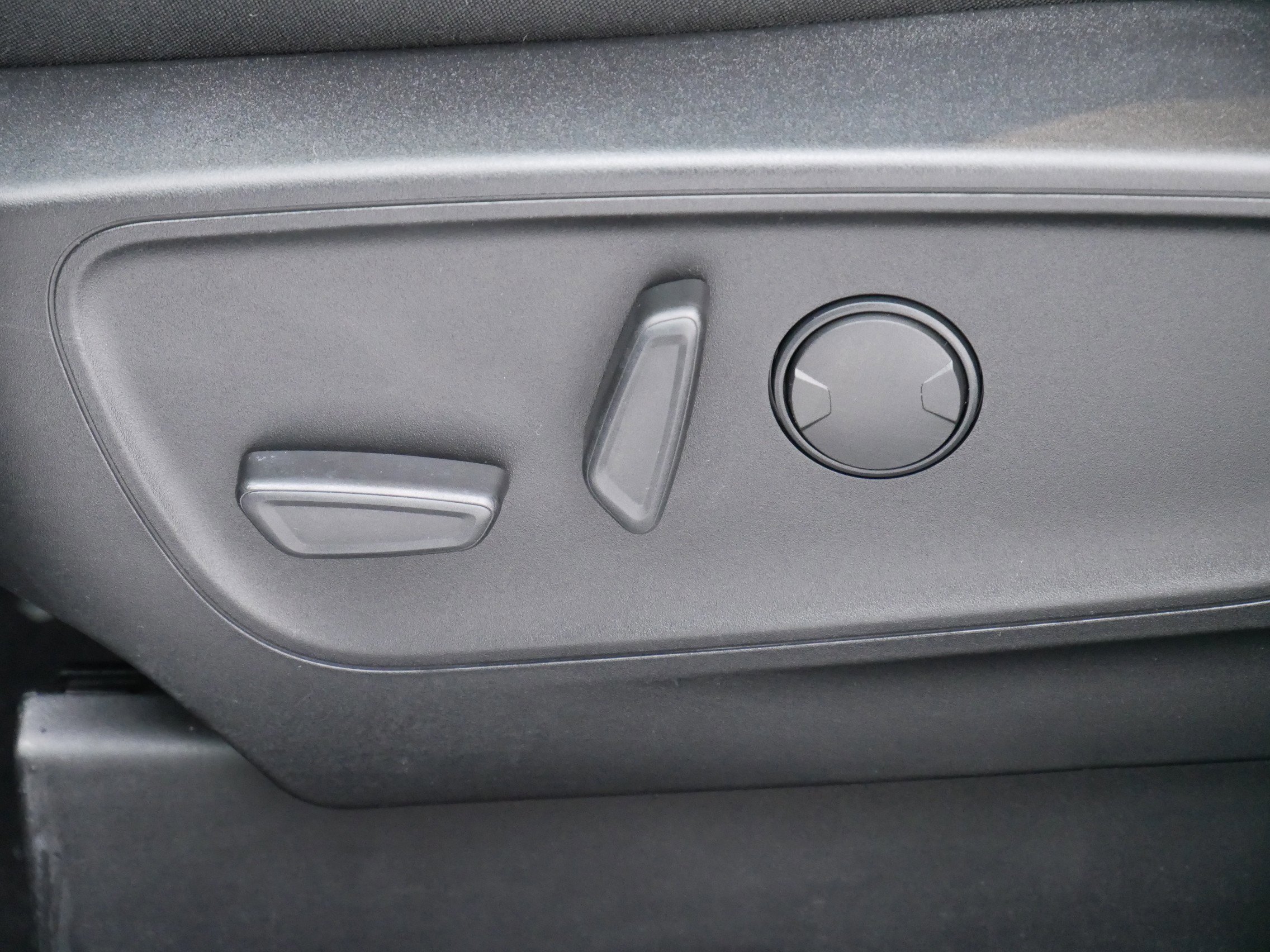 Certified 2023 Ford Escape Active w/ Tech Pack #2 image 12