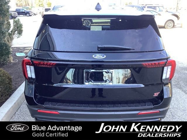Certified 2025 Ford Explorer ST image 3