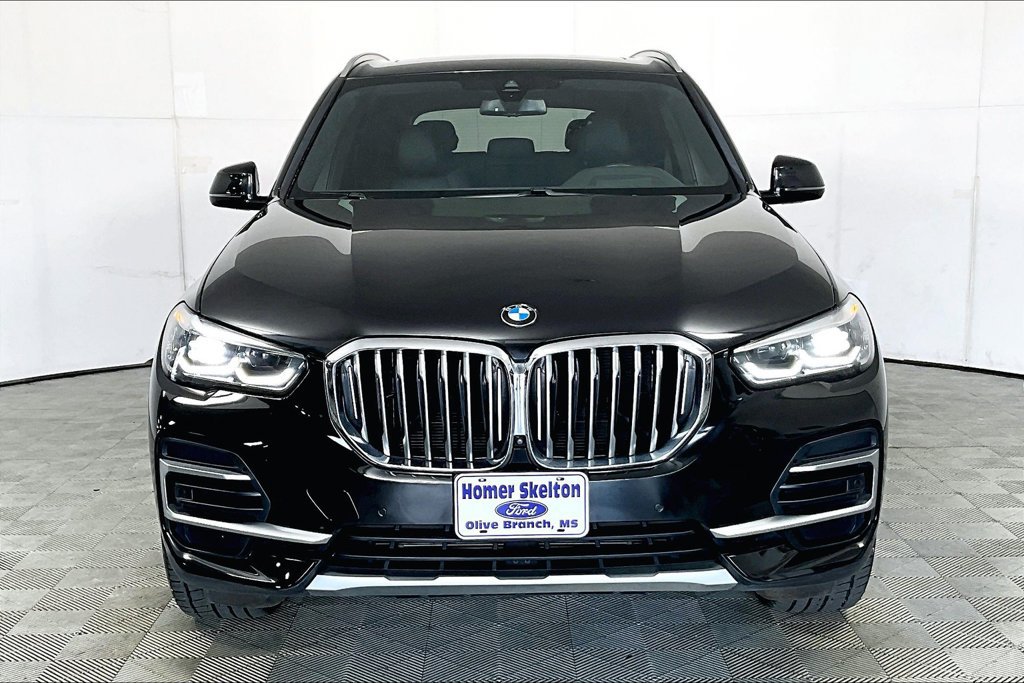 Used 2023 BMW X5 xDrive40i AWD/4WD image 3