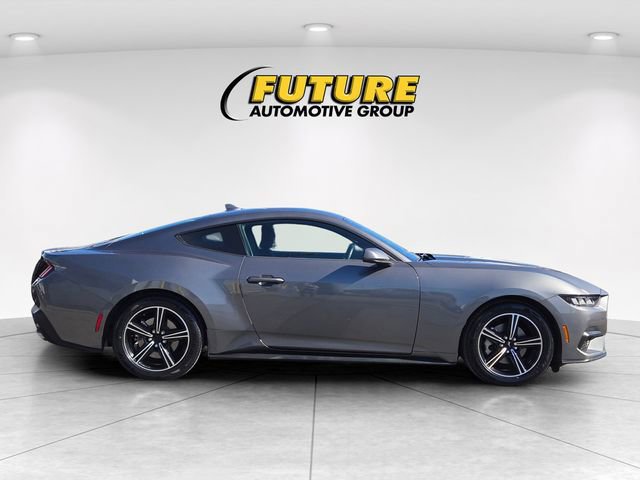 Certified 2024 Ford Mustang Coupe image 6