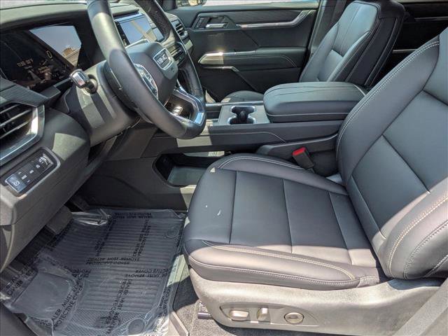 Used 2026 GMC Acadia Elevation w/ Elevation Premium Package AWD/4WD image 16