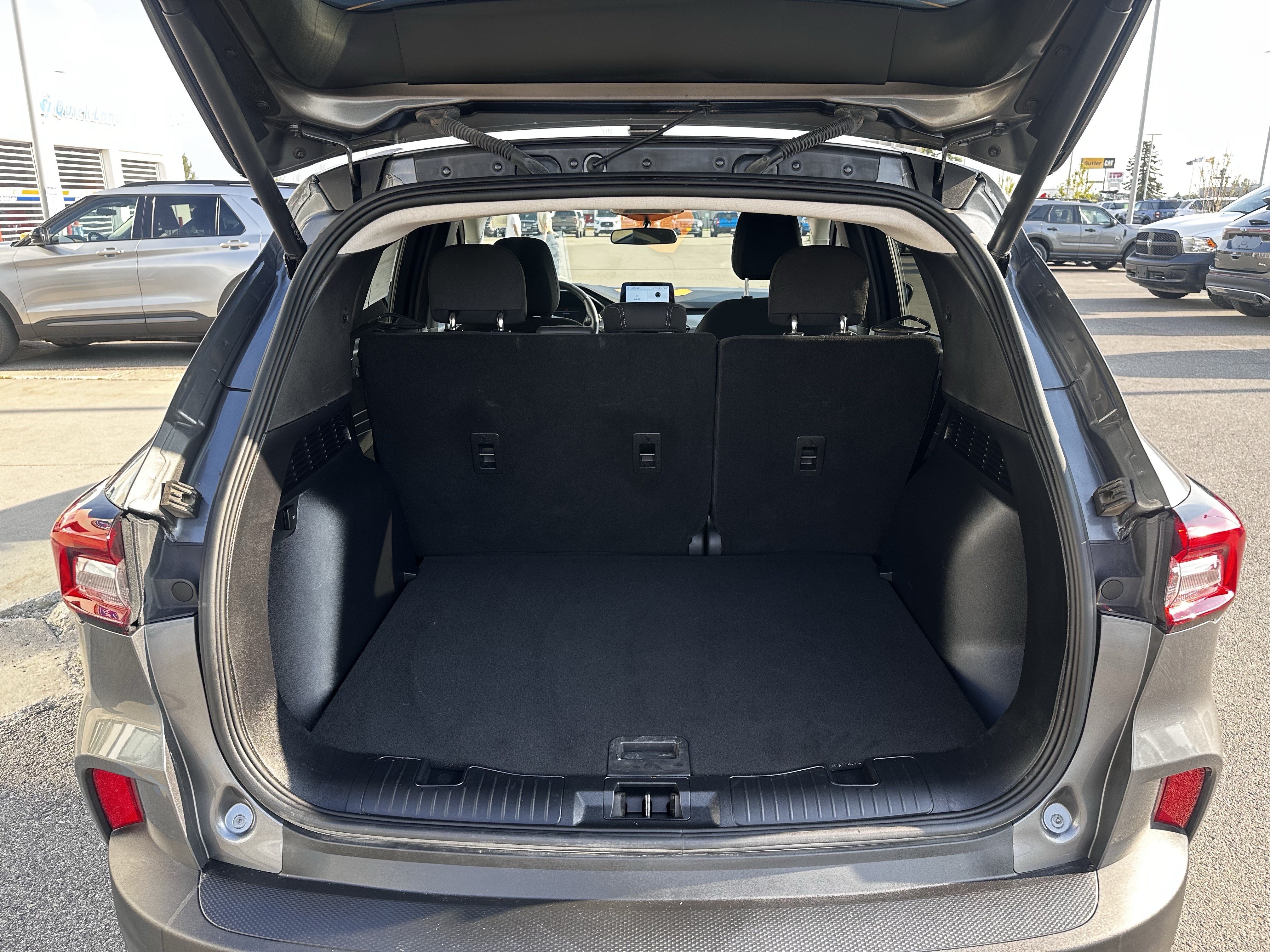 Certified 2024 Ford Escape Active AWD/4WD image 12