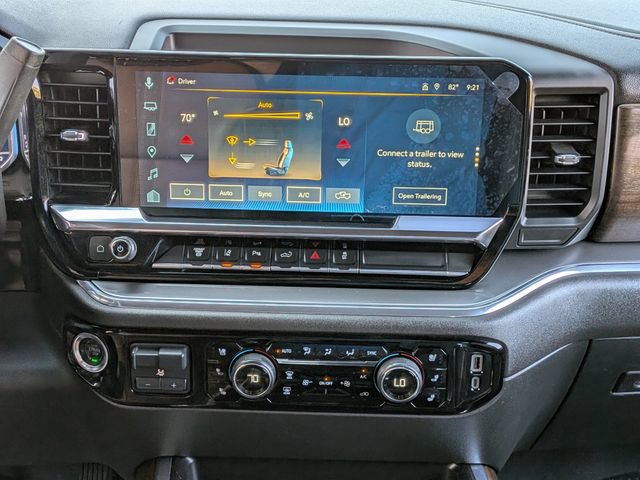 Used 2024 Chevrolet Silverado 3500 High Country w/ Technology Package AWD/4WD image 33
