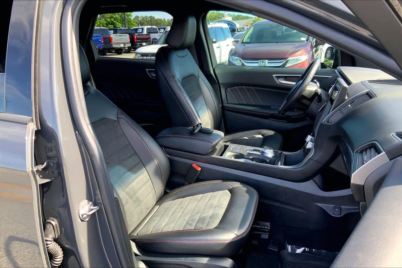Certified 2021 Ford Edge ST-Line FWD image 9