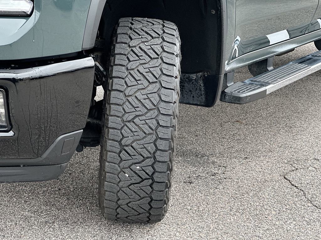 Used 2025 Chevrolet Silverado 2500 LTZ w/ Trail Boss Package image 25