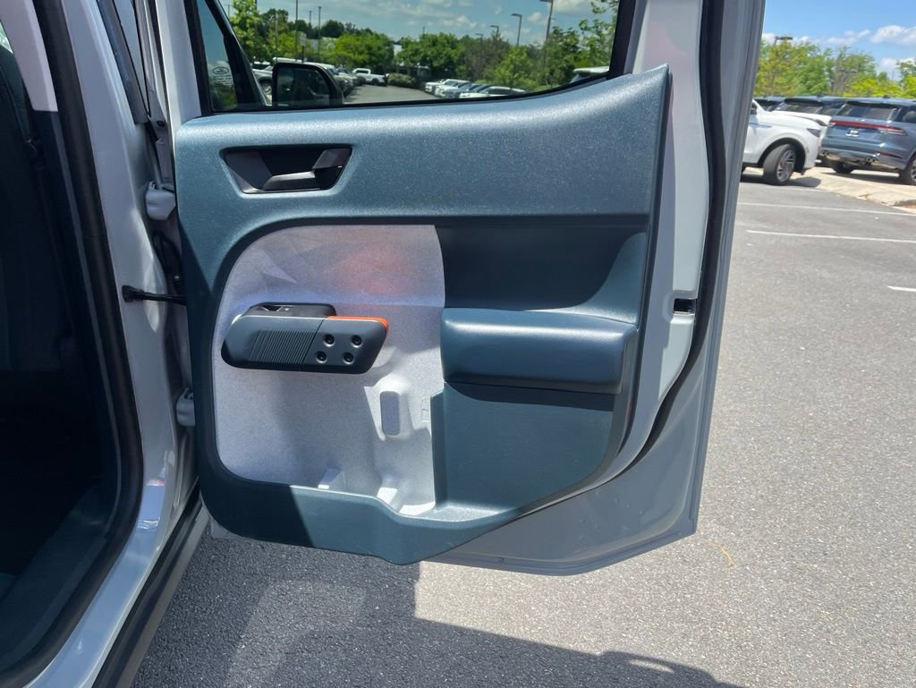 Certified 2022 Ford Maverick XLT FWD image 18