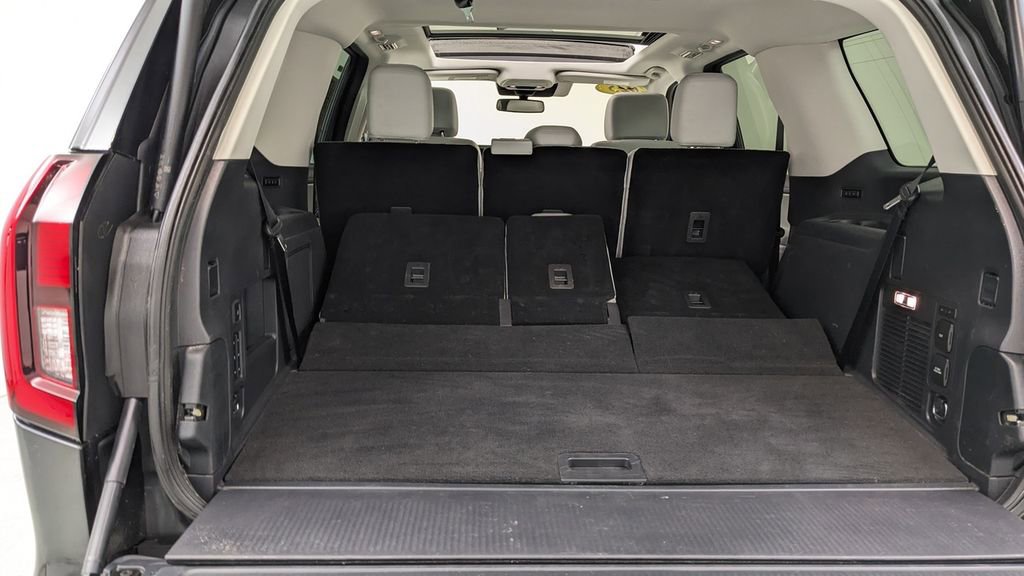 Certified 2025 Ford Expedition Platinum image 9