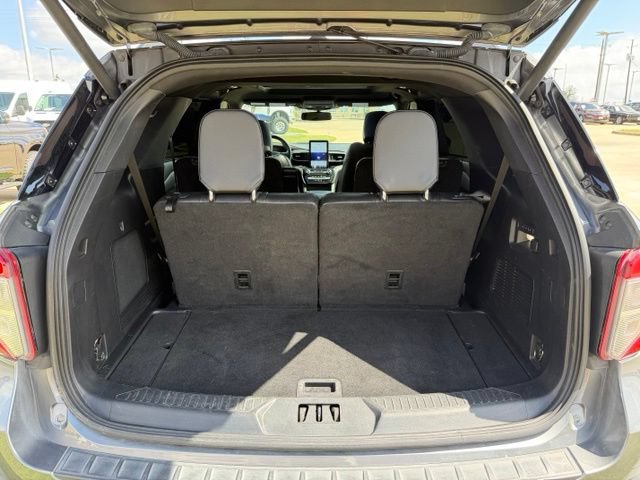 Certified 2022 Ford Explorer ST w/ Equipment Group 401A RWD image 9