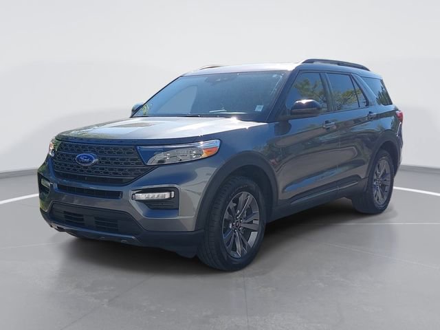 Certified 2022 Ford Explorer XLT w/ Equipment Group 202A AWD/4WD image 7