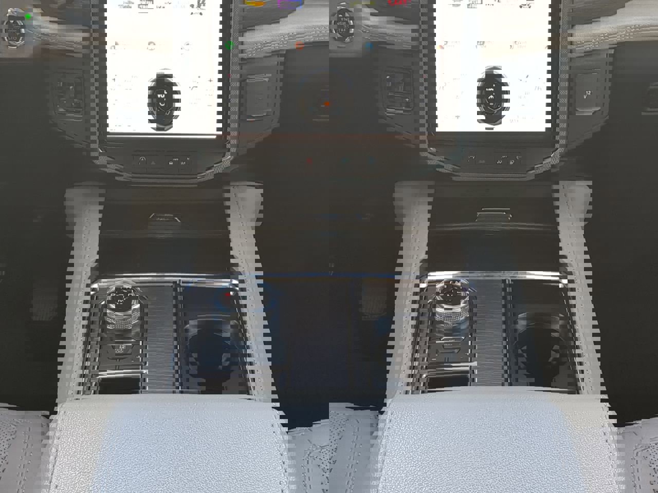 Certified 2024 Ford Expedition Limited image 17