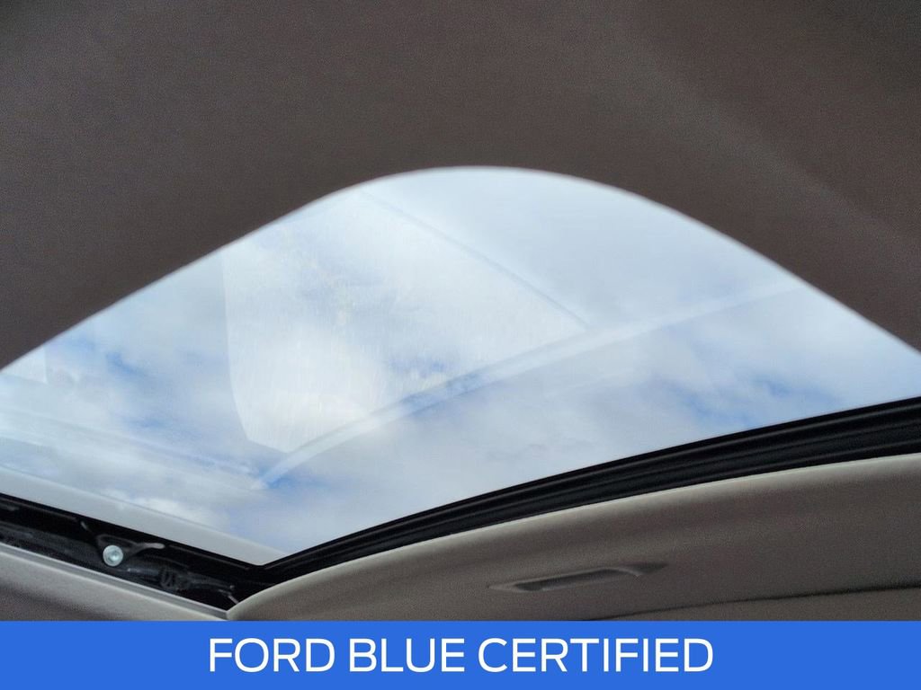 Used 2024 Hyundai Venue SEL FWD image 22