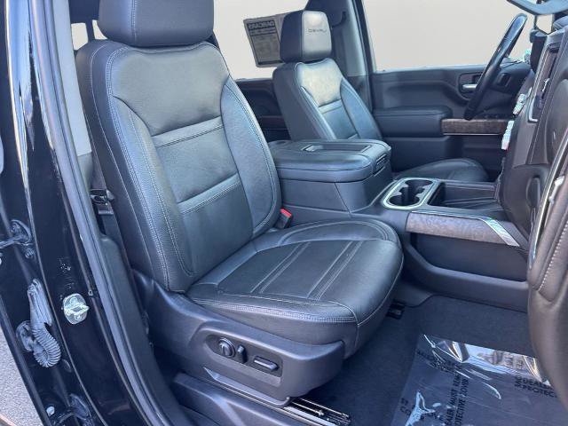 Used 2021 GMC Sierra 3500 Denali w/ Denali Ultimate Package AWD/4WD image 7