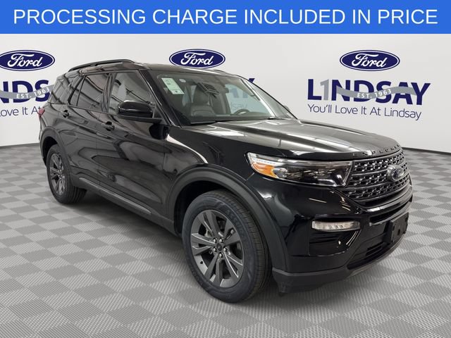 Certified 2023 Ford Explorer XLT w/ Equipment Group 202A
