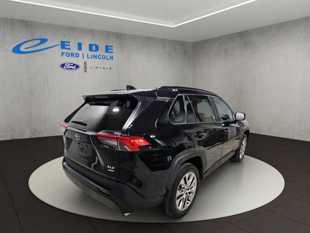 Used 2021 Toyota RAV4 XLE Premium AWD/4WD image 8