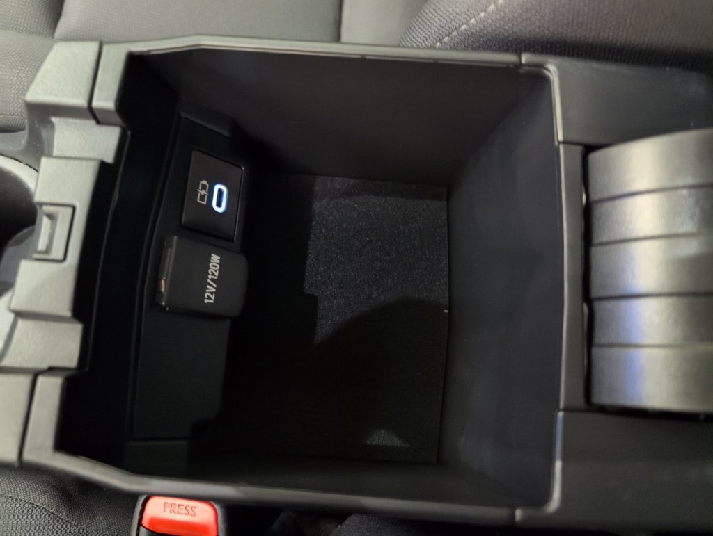 Used 2025 Toyota Corolla LE FWD image 38