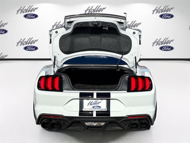 Certified 2022 Ford Mustang Shelby GT500 w/ Carbon Fiber Track Pack RWD image 27