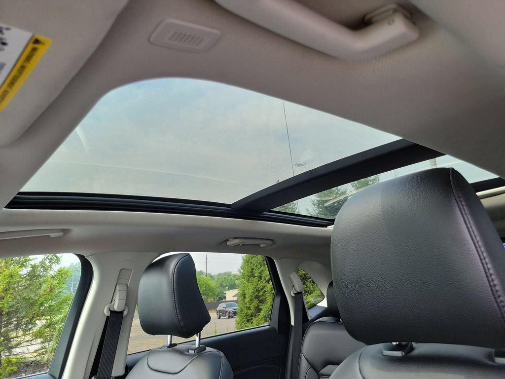 Certified 2023 Ford Edge SEL w/ Convenience Package AWD/4WD image 12