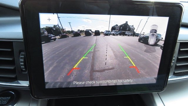 Certified 2022 Ford Explorer XLT w/ Equipment Group 202A image 15