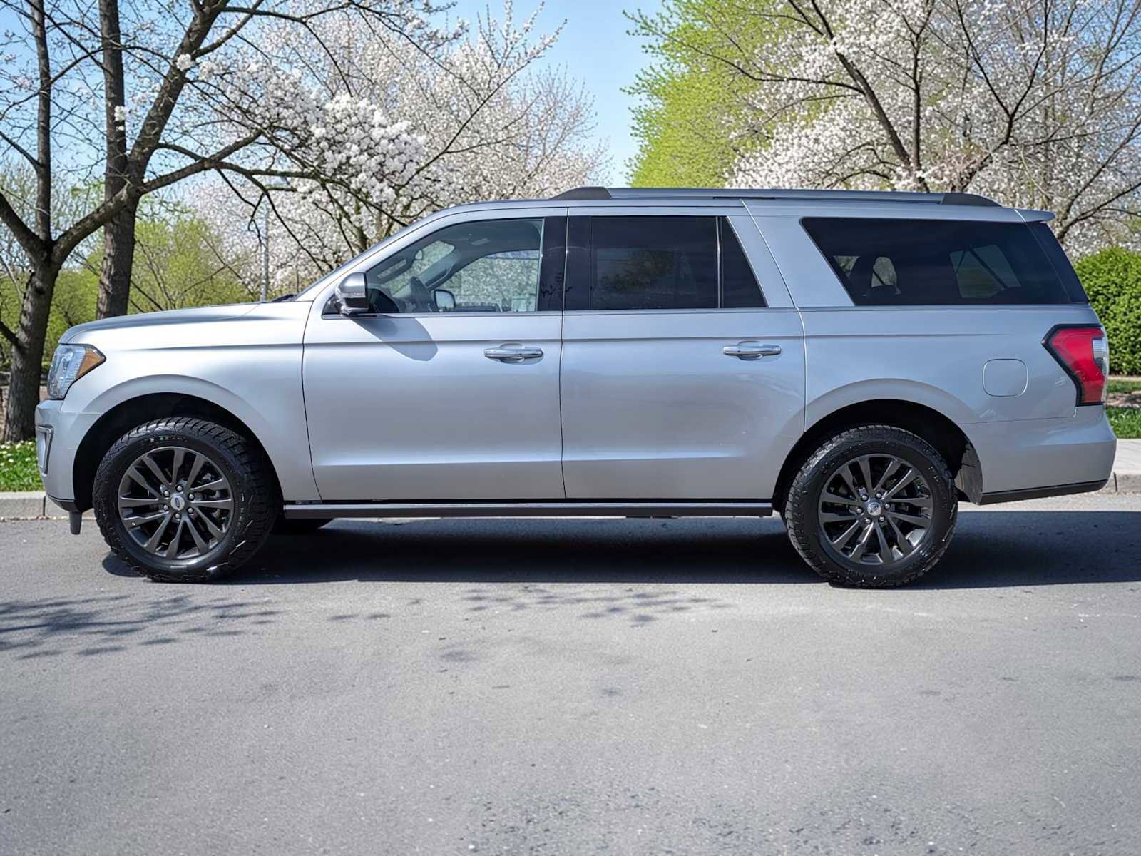 Certified 2020 Ford Expedition Max Limited image 6