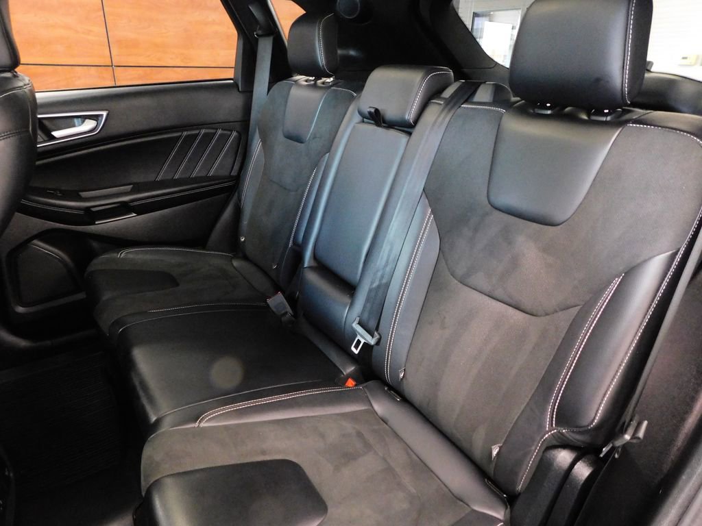 Certified 2022 Ford Edge ST w/ Equipment Group 401A AWD/4WD image 46