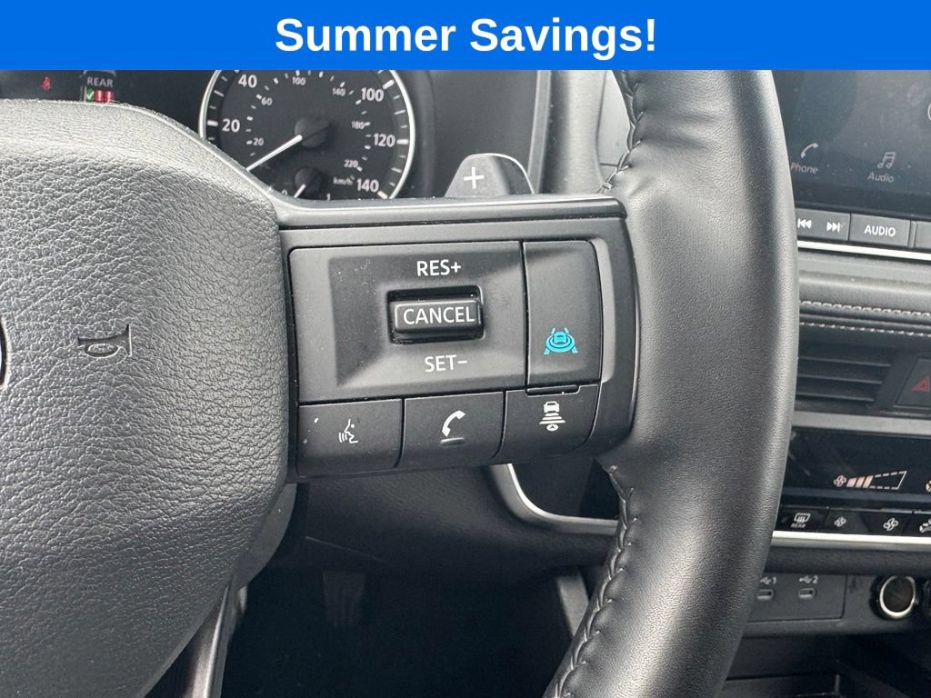 Used 2025 Nissan Rogue SV AWD/4WD image 23