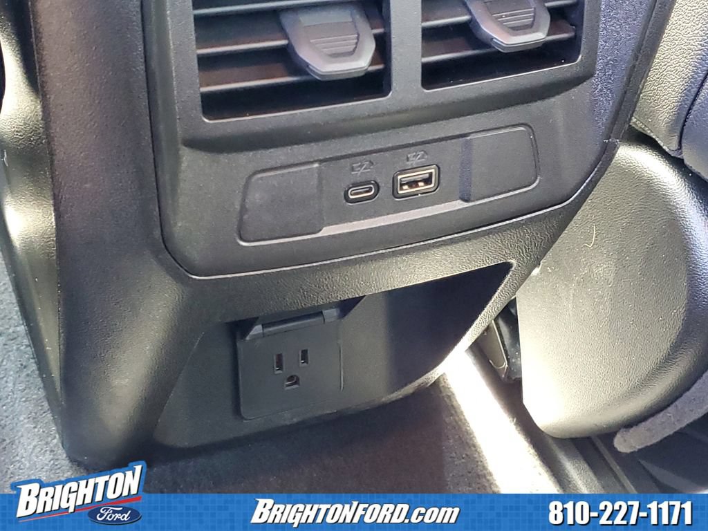Used 2023 Chevrolet Colorado Z71 w/ Z71 Convenience Package 2 AWD/4WD image 11