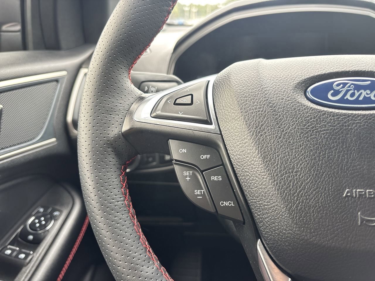 Certified 2024 Ford Edge ST-Line image 21