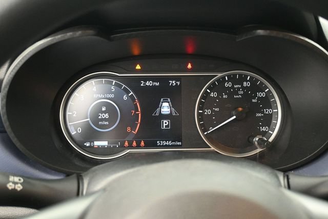 Used 2024 Nissan Versa SV FWD image 8