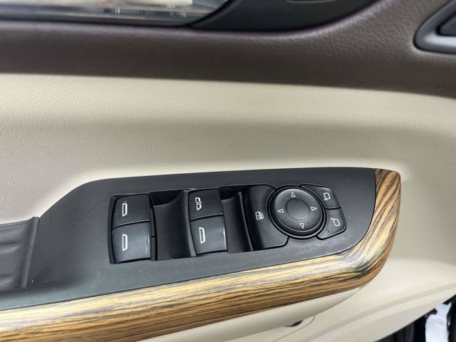 Used 2017 GMC Acadia Denali w/ Technology Package AWD/4WD image 22