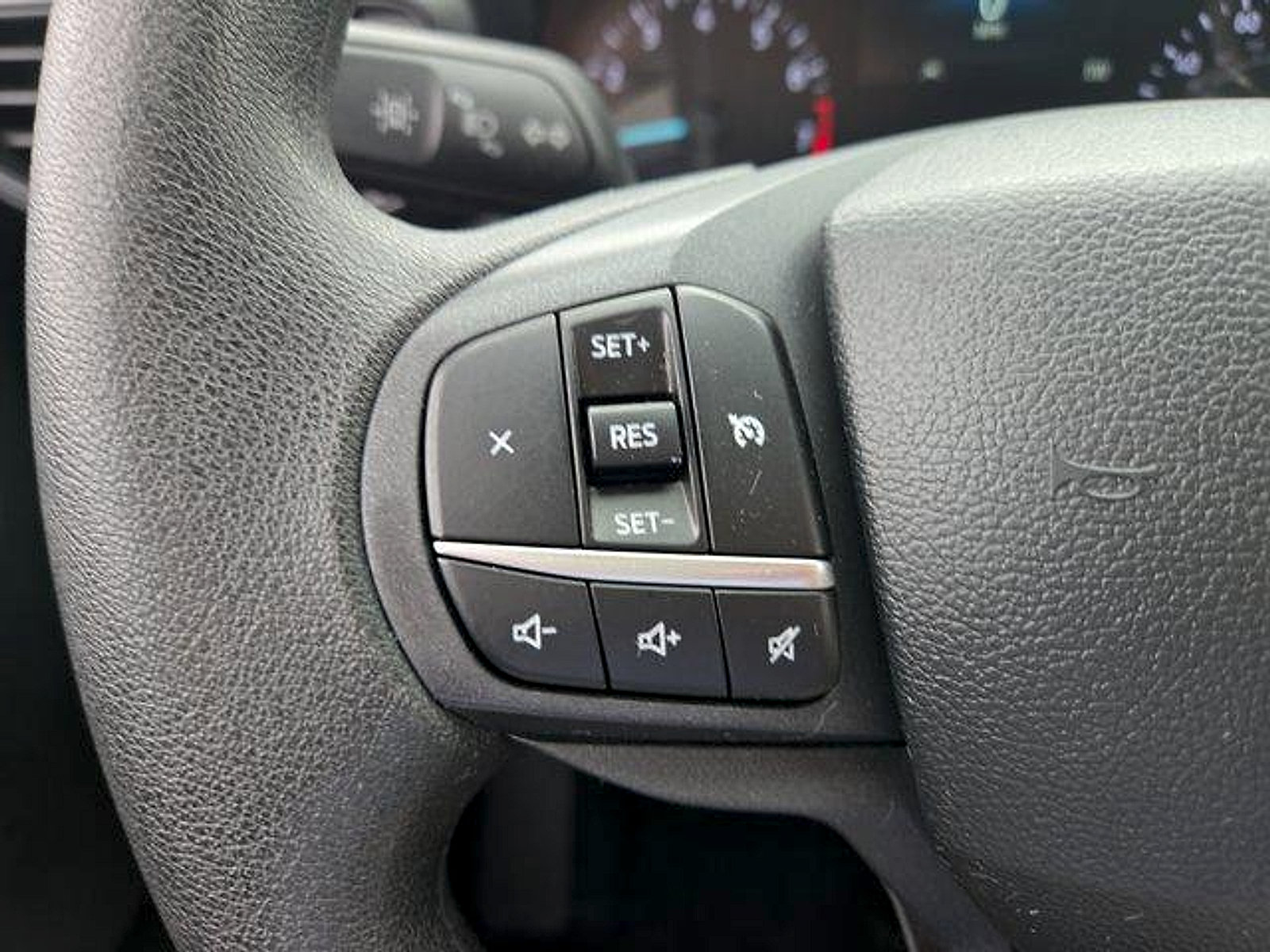 Certified 2023 Ford Explorer 4WD image 14