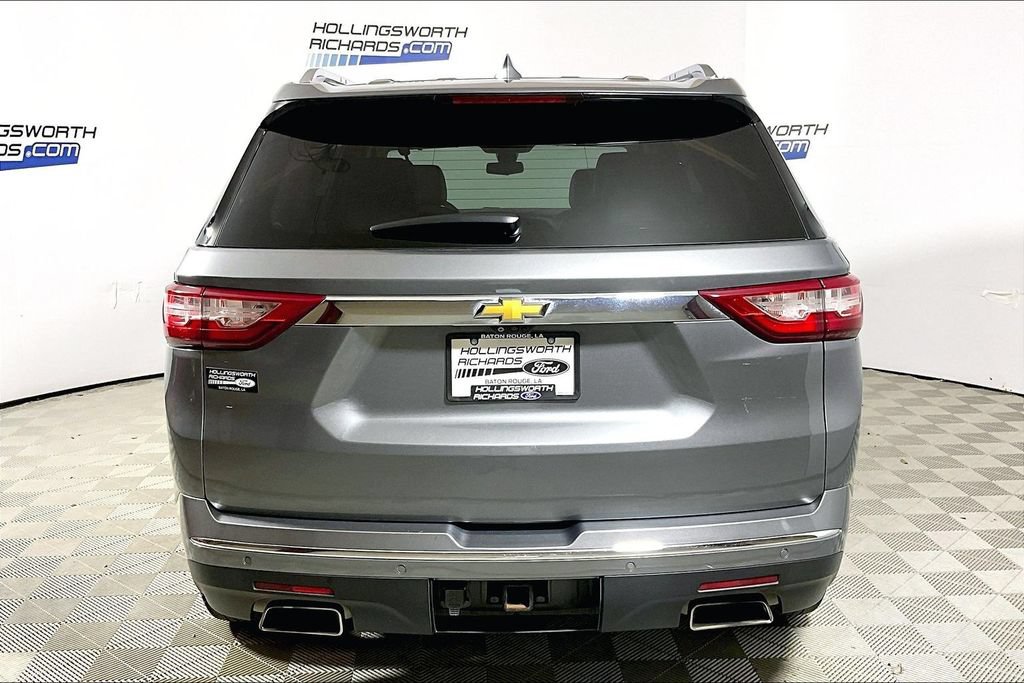 Used 2020 Chevrolet Traverse Premier FWD image 4