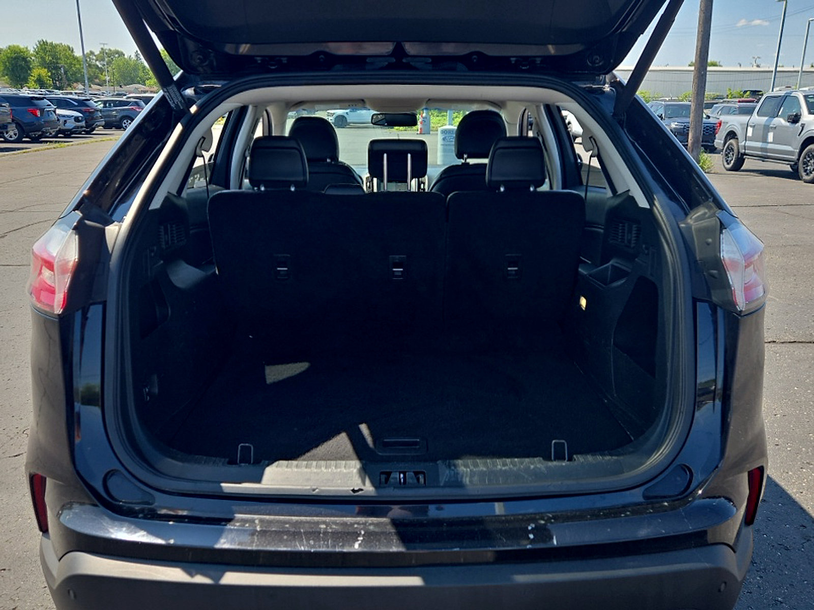 Certified 2019 Ford Edge SEL w/ Equipment Group 201A AWD/4WD image 23