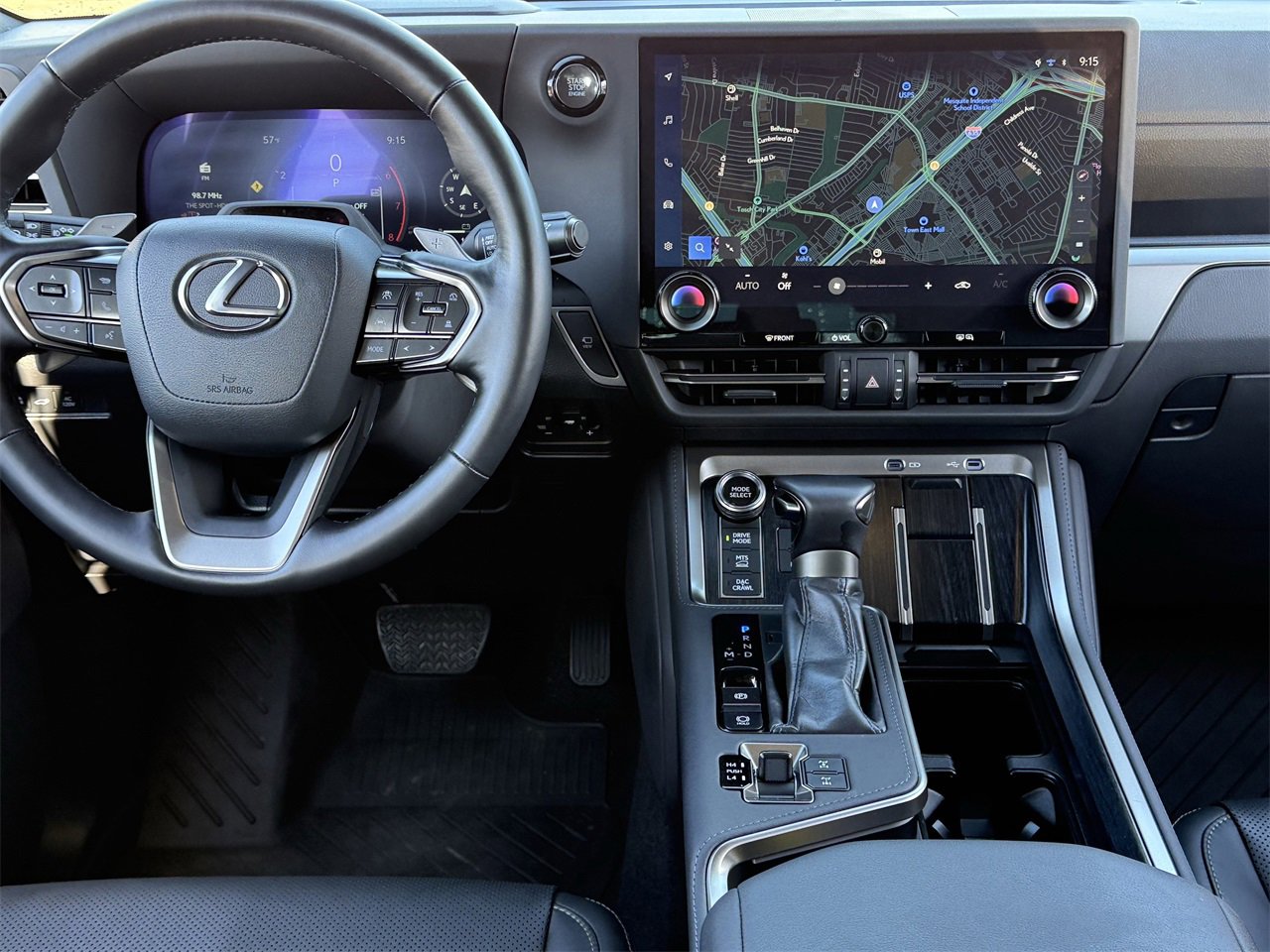 Used 2024 Lexus GX 550 image 11