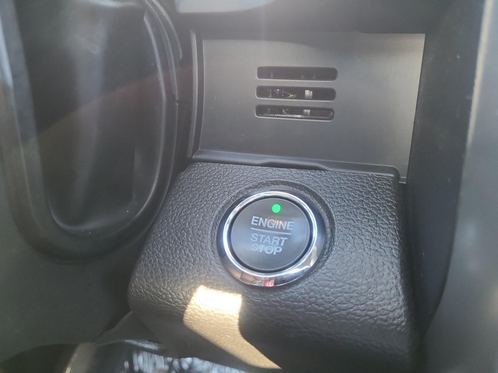 Certified 2021 Ford F250 Lariat AWD/4WD image 30